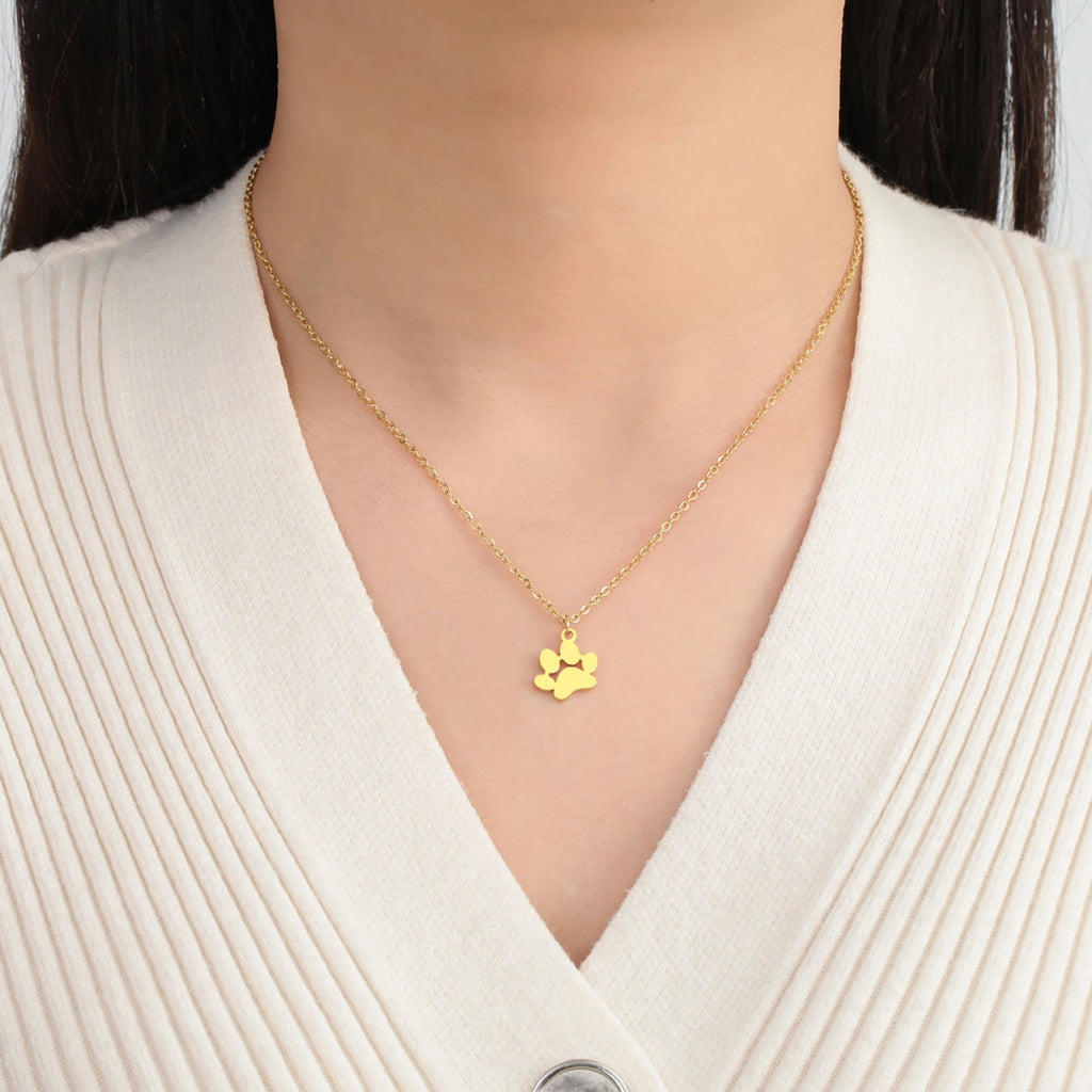 Custom Name Paw Pendant Necklace Personalized Engraved Letter Necklaces for Women Stainless Steel Tiny Dog Paw Jewelry